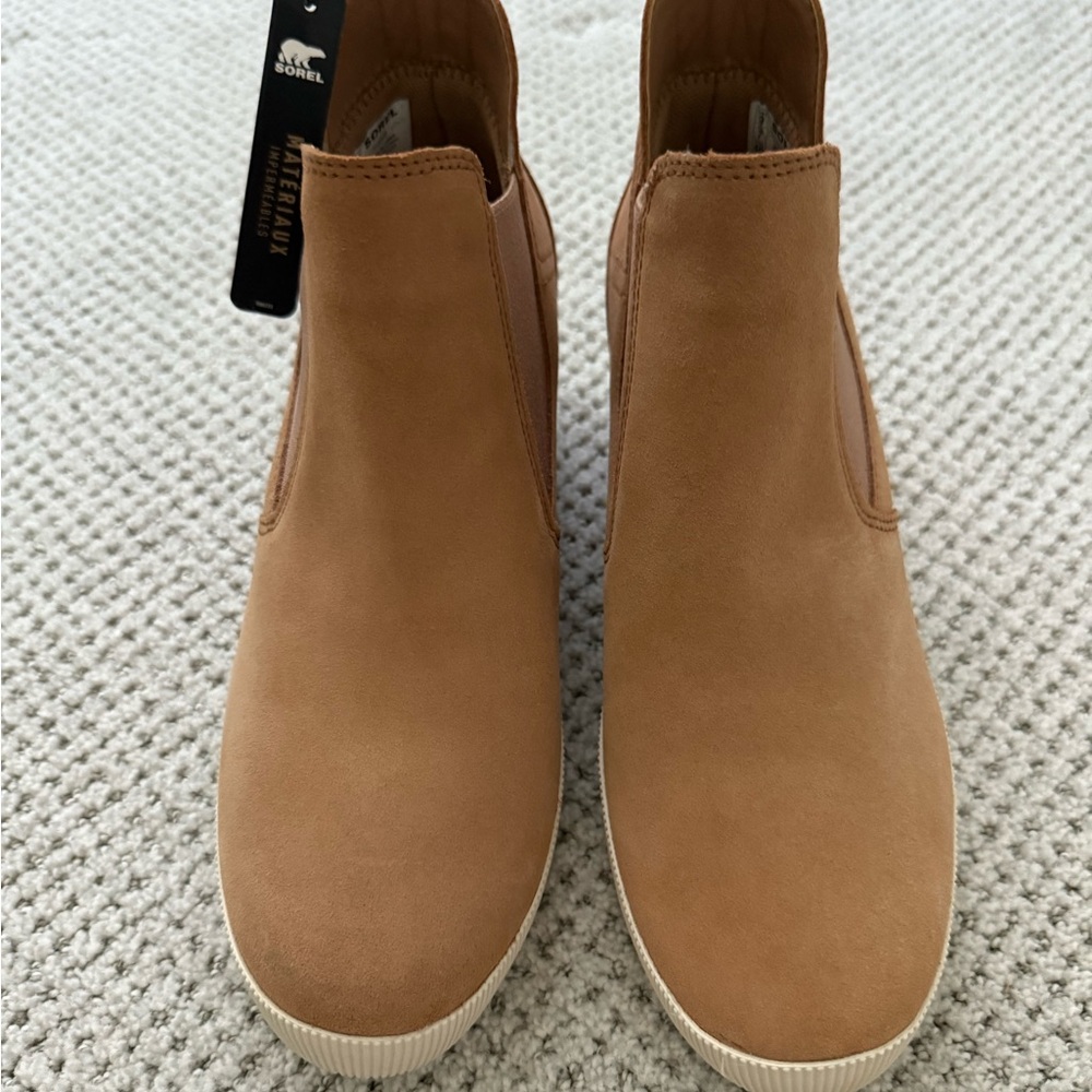 Sorel Tan Chelsea Boots